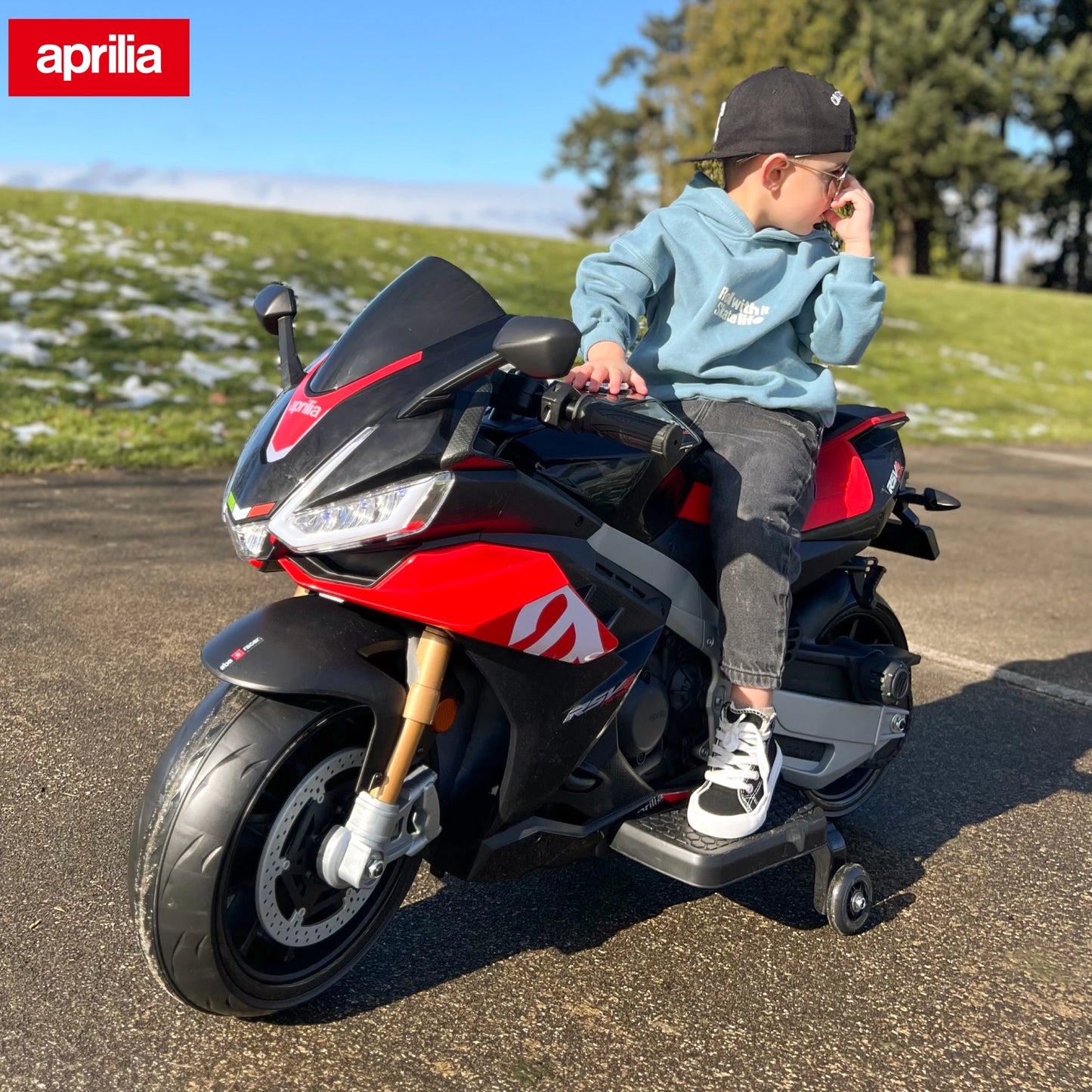 24V Kids Motorcycle Electric Motorbike Aprilia Licensed Ride on Toy w/LED Lights Bluetooth Music Battery Powered 10MPH