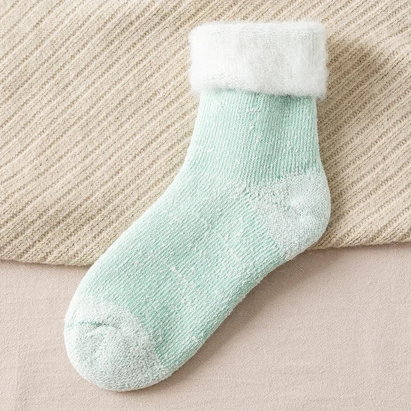 Thick Winter Wool Socks For Women Fuzzy Velvet Snow Hosiery Warm Crew Socks