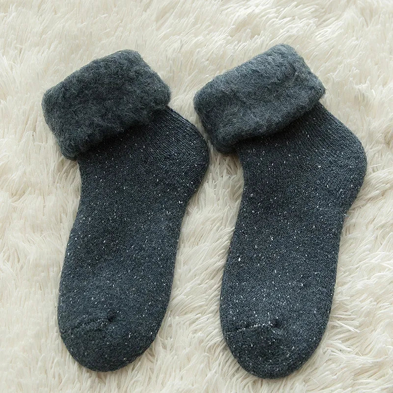 Thick Winter Wool Socks For Women Fuzzy Velvet Snow Hosiery Warm Crew Socks