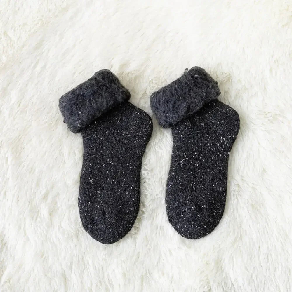 Thick Winter Wool Socks For Women Fuzzy Velvet Snow Hosiery Warm Crew Socks