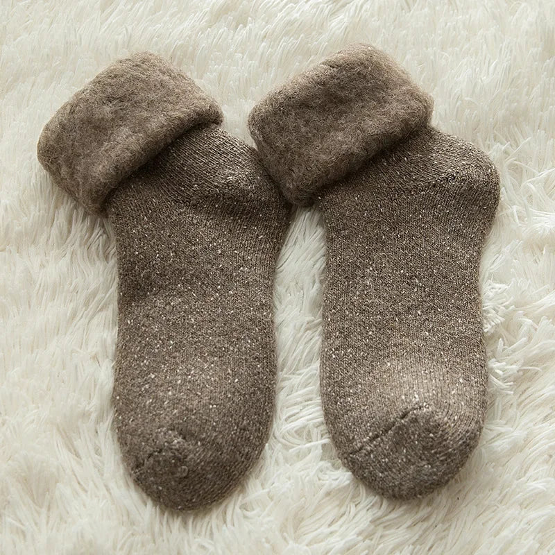 Thick Winter Wool Socks For Women Fuzzy Velvet Snow Hosiery Warm Crew Socks